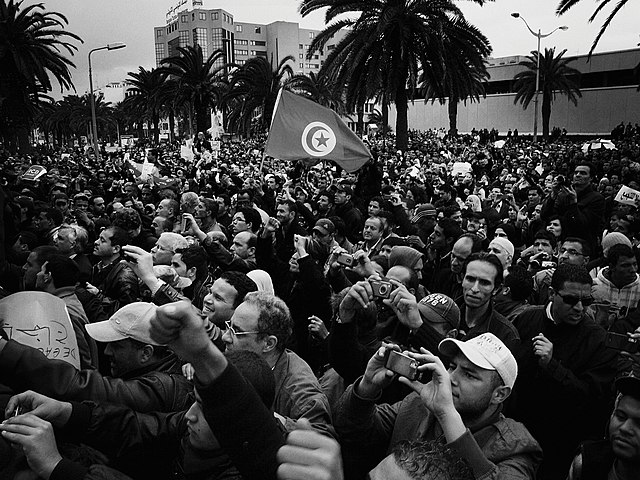 Elezioni in Tunisia: astensionismo e impasse democratica