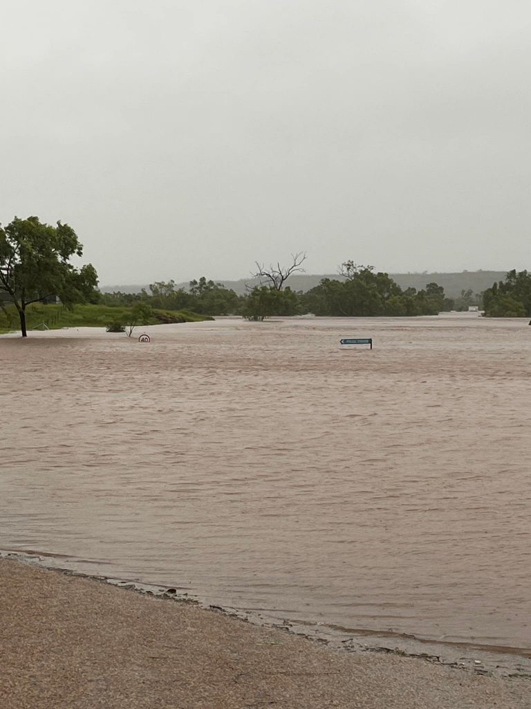 Australia: residenti evacuati a causa delle inondazioni nel Territorio del Nord