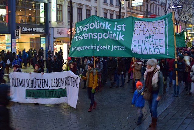 Germania: aumentano le proteste contro il cambiamento climatico