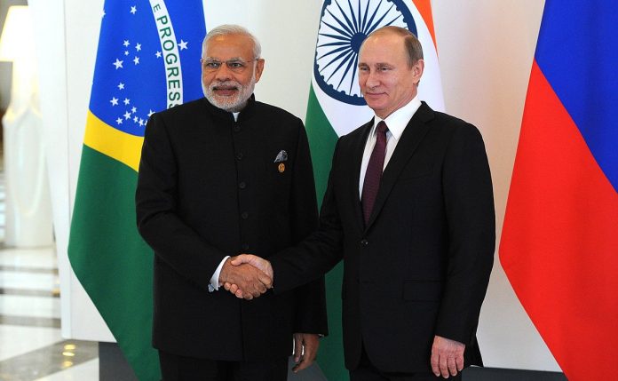 Vladimir Putin e Narenda Modi Fonte: Wikimedia Commons
