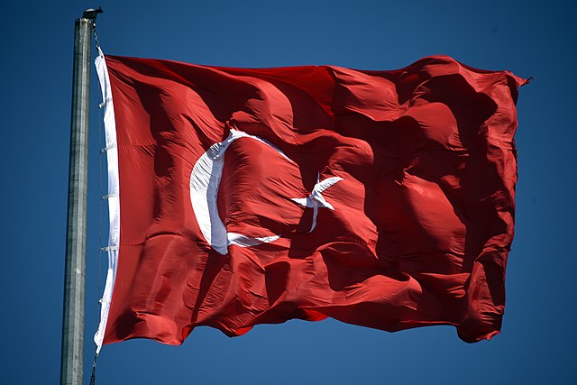 La Turchia va al ballottaggio con Erdogan in testa